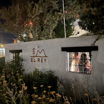 El Rey Court - Autum Equinox 2023 - Hotels Near Me - Santa Fe, New Mexico