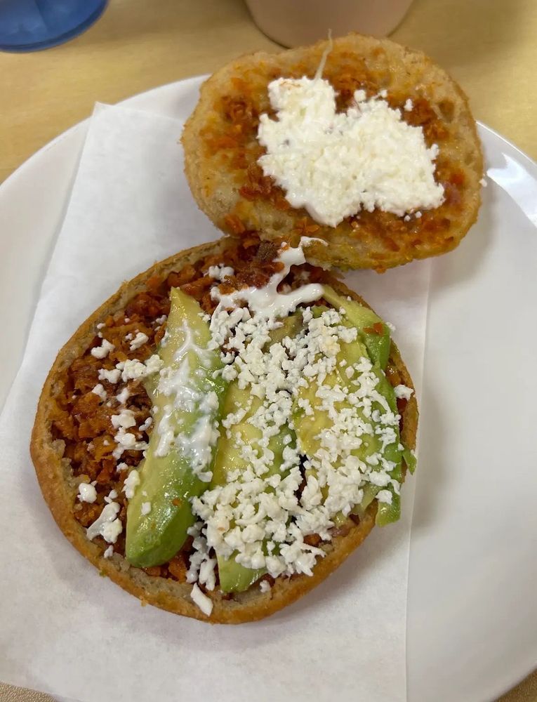 Los Machetes Quesadillas Factory Logo