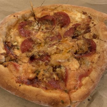 Back Unturned Brewing - Pepperoni Gorgonzola with San Marzano tomato sauce - Brewpubs Near Me - San Antonio, Texas