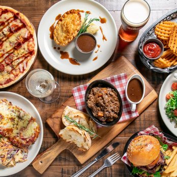 Finn McCool's - Food spread - Irish Pub Near Me - Surfers Paradise, QLD