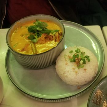 Ginger and Lemongrass - Green curry with Shrimp serve with rice - Vietnamese Near Me - Whitestone, New York Ginger and Lemongrass - Green curry with Shrimp serve with rice - Vietnamese Near Me - Whitestone, New York
