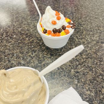 Daddy’s Dairy - Ice Cream & Frozen Yogurt Near Me - Norwood, Massachusetts Daddy’s Dairy - Ice Cream & Frozen Yogurt Near Me - Norwood, Massachusetts