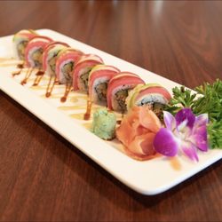 Sumo Sushi Thai And Bar - R&B ROLLS