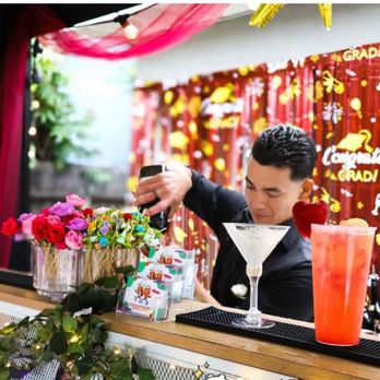 Esbarzas - Bartenders Near Me