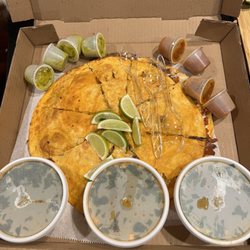 El Huarache - Pizza Birria (we asked for extra consume)