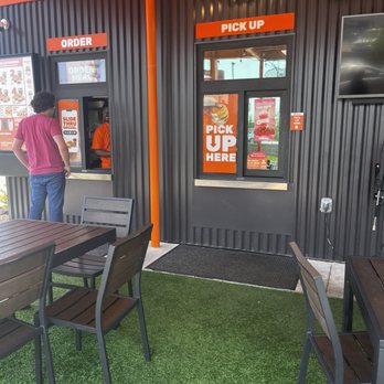 Smalls Sliders - Burgers Near Me - Bridgeton, Missouri