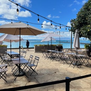 Barefoot Beach Cafe - Patio view - Breakfast & Brunch Near Me - Honolulu, Hawaii