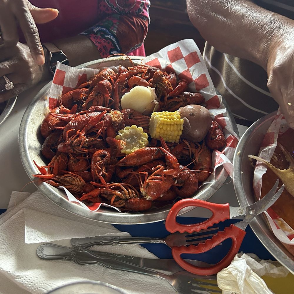 Sam's Boat - Boiled crawfish - Seafood Near Me - Pearland, Texas Sam's Boat - Boiled crawfish - Seafood Near Me - Pearland, Texas