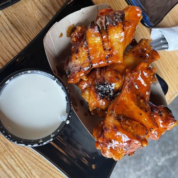 Nickel's Pit BBQ - Chicken Wings - Barbeque Near Me - Watkins Glen, New York