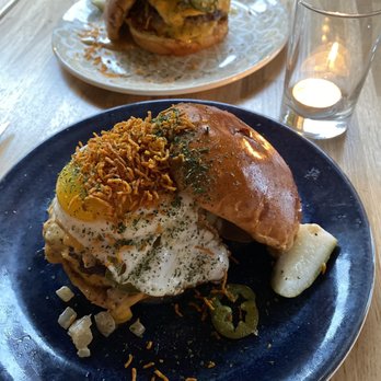 Mott St - Mott Burger - Asian Fusion Near Me - Chicago, Illinois