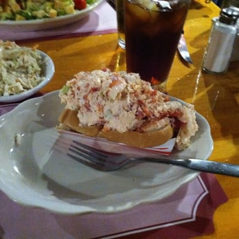 J P's Restaurant Pub - Wicked good lobstah roll! - Pubs Near Me - Westborough, Massachusetts J P's Restaurant Pub - Wicked good lobstah roll! - Pubs Near Me - Westborough, Massachusetts