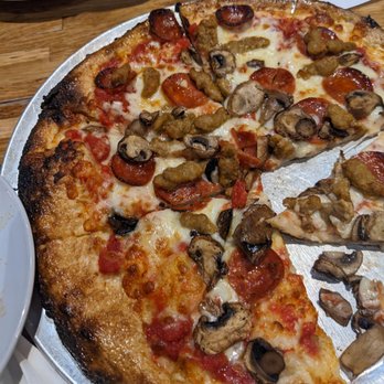 Elliot's Wood Fired Kitchen & Tap - Classic - Pizza Near Me - Newark, Ohio Elliot's Wood Fired Kitchen & Tap - Classic - Pizza Near Me - Newark, Ohio