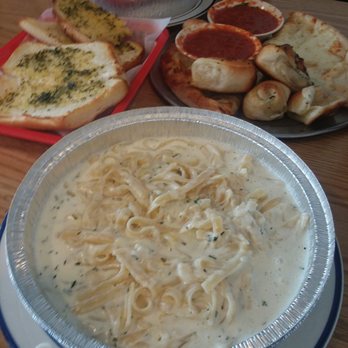 Italiano Cafe - Fettuccini Alfredo - Pizza Near Me - Bristol, Virginia