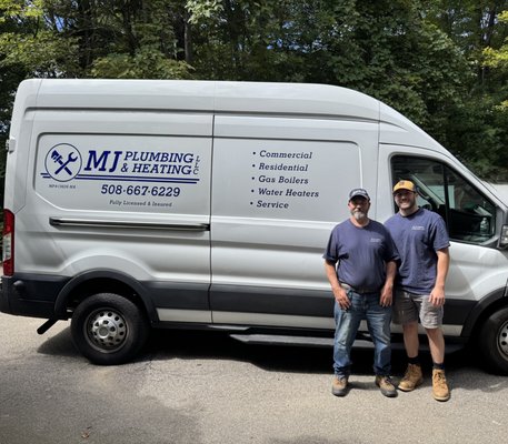 MJ Plumbing & Heating Logo