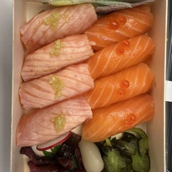 Obento - Salmon Aburi - Sushi Bars Near Me - Hayward, California Obento - Salmon Aburi - Sushi Bars Near Me - Hayward, California