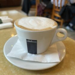 Pickles Deli Restaurant & Catering - Vanilla latte