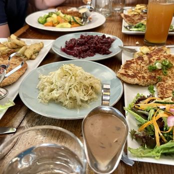 Bistro Mitte - Delicious schnitzel and chicken cordon bleu - German Near Me - San Carlos, California Bistro Mitte - Delicious schnitzel and chicken cordon bleu - German Near Me - San Carlos, California