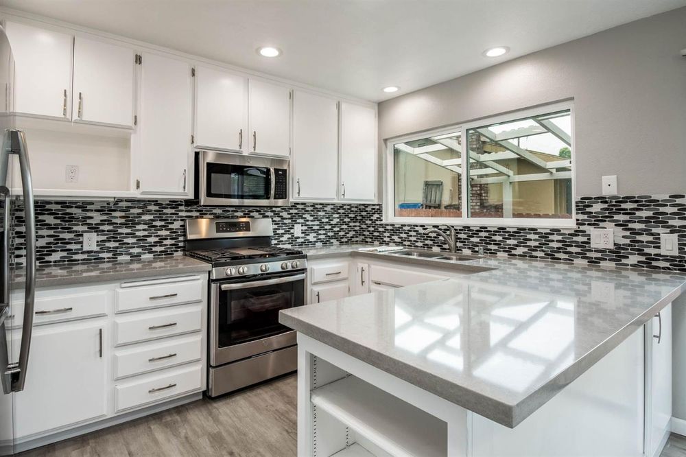 LAMB REAL ESTATE Updated August 2024 1024 Iron Point Rd, Folsom