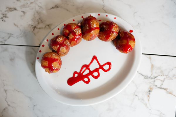 SF Hole In The Wall Pizza Riverside by null