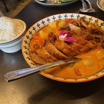 Saranrom Thai - Pineapple Curry Duck - Thai Near Me - Elmhurst, New York