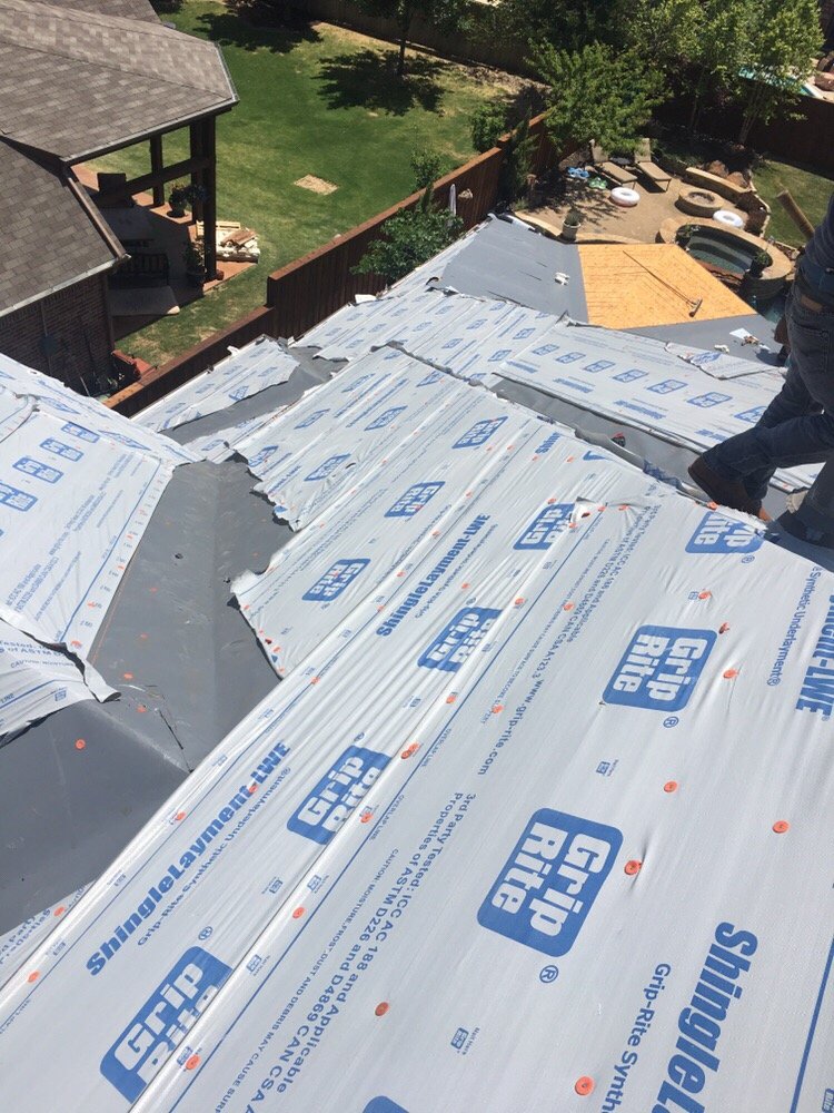 Slide of Chago's Roofing