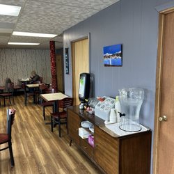 Chan's Thai Kitchen - Dining area