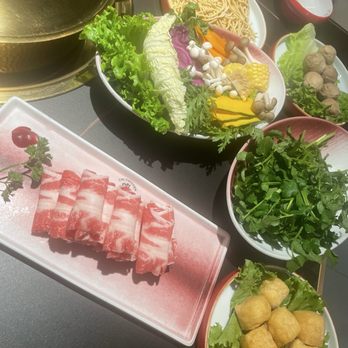 Chi Chicken - Meat and vegetables - Hot Pot Near Me - Long Island City, New York