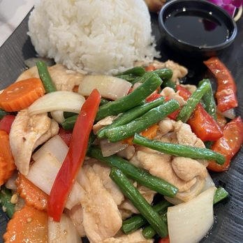 Rasa Thai - Lunch Special: Chicken Garlic Green Beans with Tropical Shrimp Sticks - Thai Near Me - Pleasant Hill, California Rasa Thai - Lunch Special: Chicken Garlic Green Beans with Tropical Shrimp Sticks - Thai Near Me - Pleasant Hill, California
