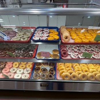 Carl's Donuts & Bakery - Donuts Near Me - Avon, Indiana