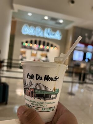 Cafe Du Monde by null