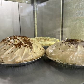 Blue Bonnet Cafe - Desserts Near Me - Marble Falls, Texas