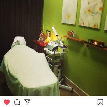 Salon Glow - Hair Salons Near Me - Camarillo, California