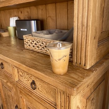 Andante Coffee Roaster - Vanilla Latte - Coffee & Tea Near Me - Los Angeles, California Andante Coffee Roaster - Vanilla Latte - Coffee & Tea Near Me - Los Angeles, California