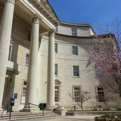 Cushing/Whitney Medical Library - Outside of Sterling