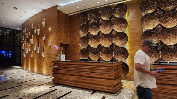 Manila Marriott Hotel at Newport World Resorts by null