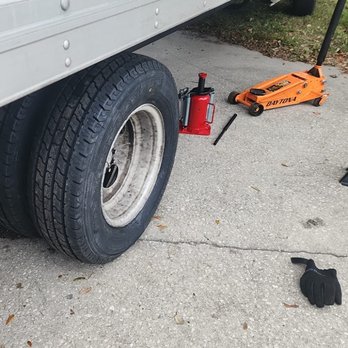 Mobile Fix a Flat - Truck tire repair - Roadside Assistance Near Me - Doral, Florida Mobile Fix a Flat - Truck tire repair - Roadside Assistance Near Me - Doral, Florida