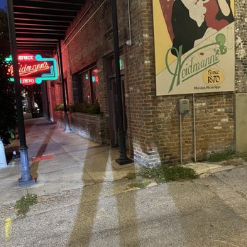 Weidmann's Restaurant - Alleyway and storefront to Weidmann's - Steakhouses Near Me - Meridian, Mississippi