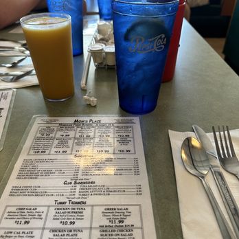 Mom's Place - Diners Near Me - Tampa, Florida Mom's Place - Diners Near Me - Tampa, Florida
