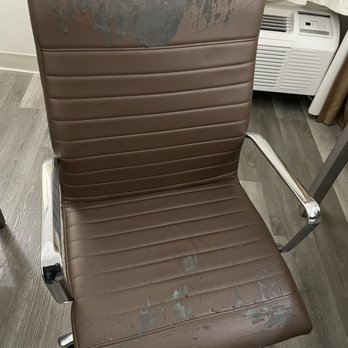 Best Western Paramus Hotel & Suites - Terrible condition chair - Hotels Near Me - Paramus, New Jersey