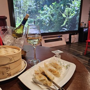 Empress M - Potstickers, wine and their ever-playing cooking show from rural China. - Dim Sum Near Me - Napa, California Empress M - Potstickers, wine and their ever-playing cooking show from rural China. - Dim Sum Near Me - Napa, California