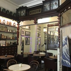 Cafe Des Negociants