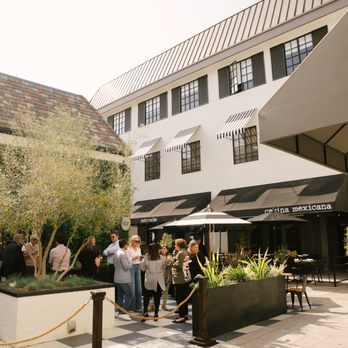 The Commons - Beautiful new courtyard at The Commons! - Shopping Centers Near Me - Pasadena, California