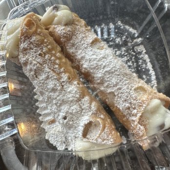 Petali - Fresh Cannolis - Italian Near Me - Rancho Cordova, California Petali - Fresh Cannolis - Italian Near Me - Rancho Cordova, California