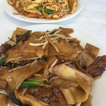 Crown Palace - Beef chow fun - dry version - Dim Sum Near Me - Marlboro, New Jersey Crown Palace - Beef chow fun - dry version - Dim Sum Near Me - Marlboro, New Jersey