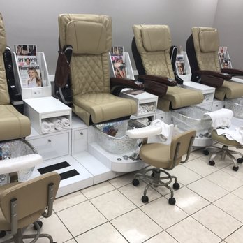 Bella Lash Nails And Spa - Awesome new pedicure chairs with charging stations for your phones - Nail Salons Near Me - Newton, Massachusetts Bella Lash Nails And Spa - Awesome new pedicure chairs with charging stations for your phones - Nail Salons Near Me - Newton, Massachusetts