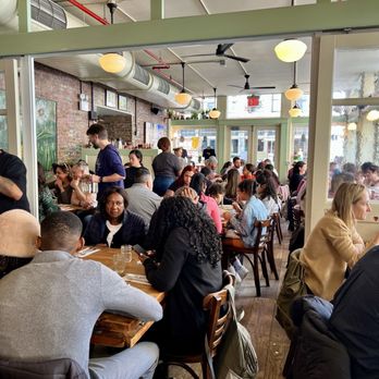 Bubby's Tribeca - Full restaurant - American Near Me - New York, New York