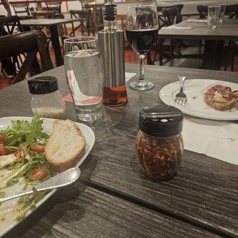 Scuola Vecchia Pizza e Vino - Had 2 glasses of wine, well priced at $11 per glasses - Pizza Near Me - Coral Springs, Florida Scuola Vecchia Pizza e Vino - Had 2 glasses of wine, well priced at $11 per glasses - Pizza Near Me - Coral Springs, Florida