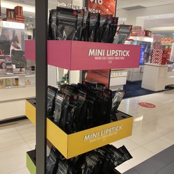 MAC Cosmetics