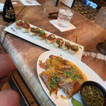 Earls Kitchen + Bar - Norris tacos and ahi tuna on crispy rice - Cocktail Bars Near Me - Honolulu, Hawaii Earls Kitchen + Bar - Norris tacos and ahi tuna on crispy rice - Cocktail Bars Near Me - Honolulu, Hawaii