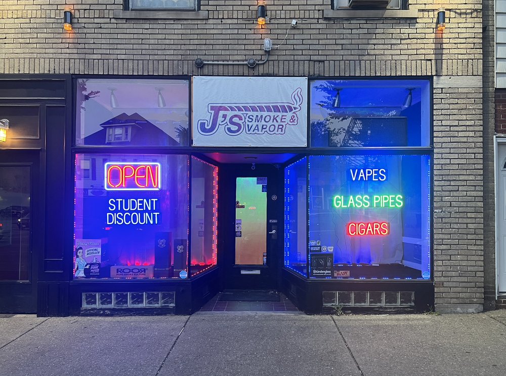 J's Smoke & Vapor, Buffalo Roadtrippers